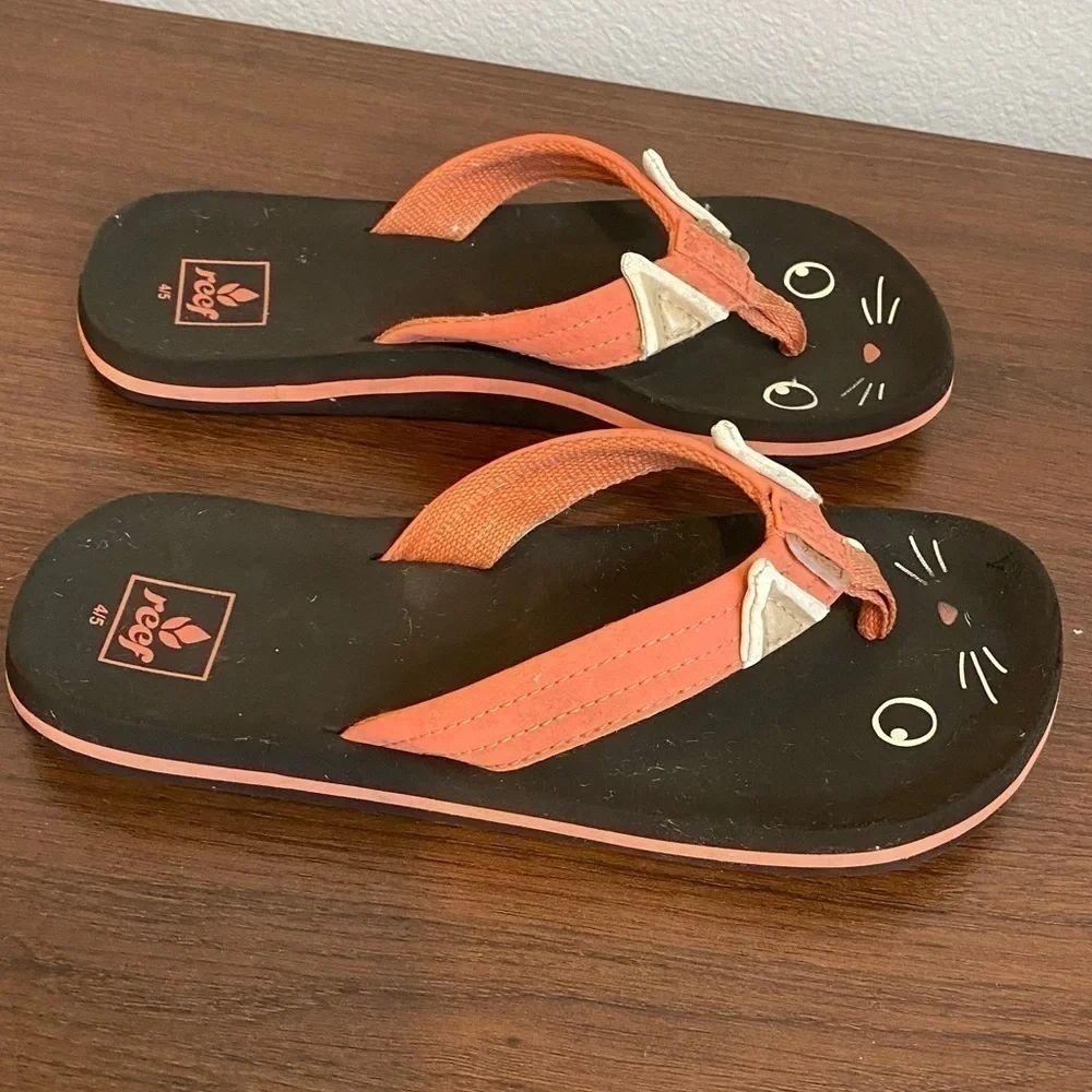* Reef Kitty Cat Premium Flip Flops Size 4/5 Peach Pink Black